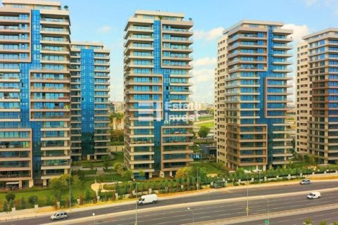 4 dormitorios Apartment en Istanbul, Turkey No. 115305