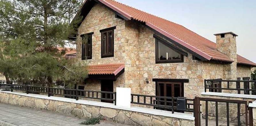 4 bedrooms Villa in Souni–Zanatzia, Cyprus No. 81646