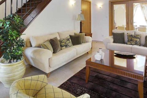 4 bedrooms Villa in Souni–Zanatzia, Cyprus No. 81646 3