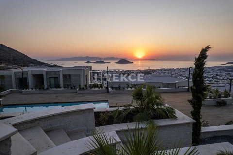 3 bedrooms Apartment in Bodrum, Turkey No. 70236 1