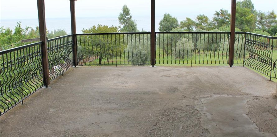 9 bedrooms House in Pieria, Greece No. 59033