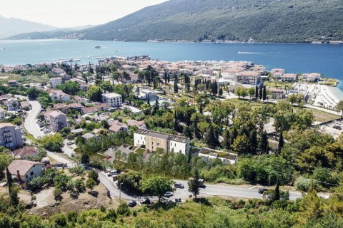 Квартира с 1 спальней в Кумбор, Черногория №81122 2