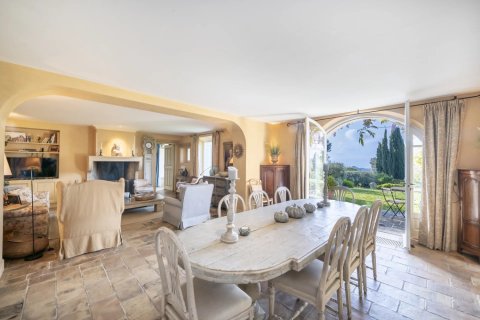 Вилла с 10 спальнями в Мужен, Франция №99306 8