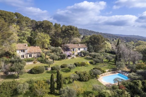 Вилла с 10 спальнями в Мужен, Франция №99306 1