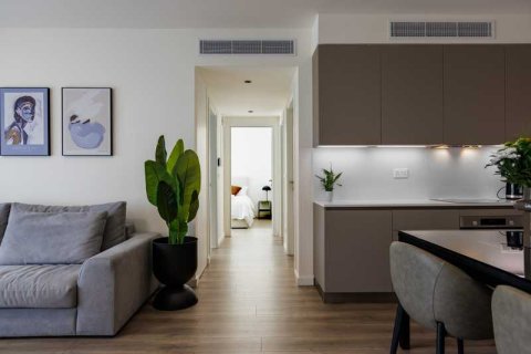 3 bedrooms Apartment in Limassol, Cyprus No. 102809 10