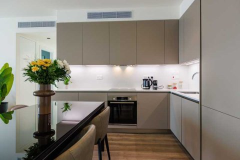 3 bedrooms Apartment in Limassol, Cyprus No. 102809 6