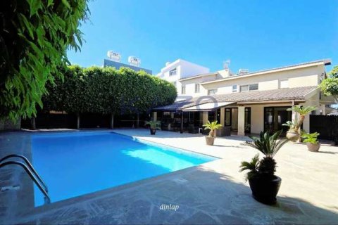 5 dormitorios Villa en Limassol, Cyprus No. 74142 1