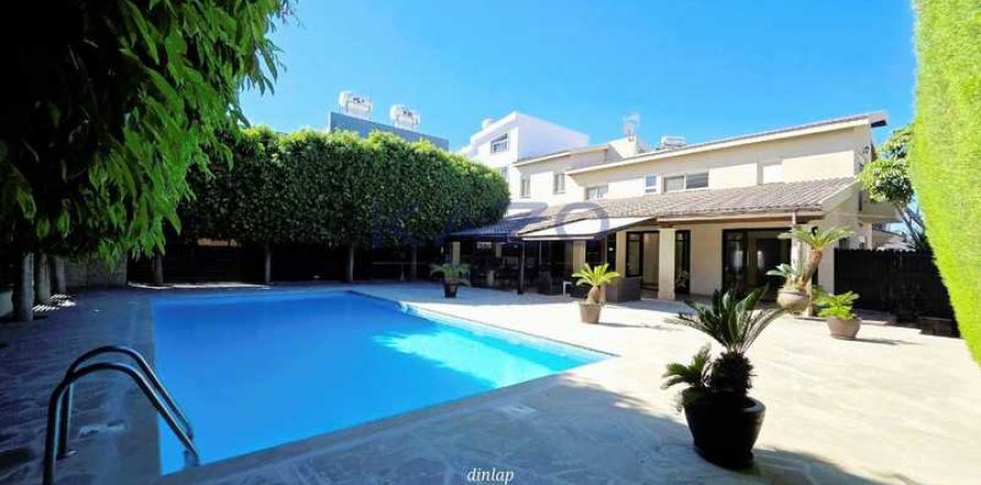 5 dormitorios Villa en Limassol, Cyprus No. 74142