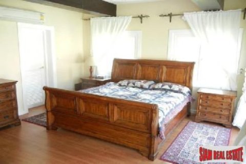 6 bedrooms House in Pattaya, Thailand No. 96477 6