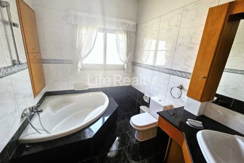 5 chambres House à Agios Athanasios, Cyprus No. 31486 15