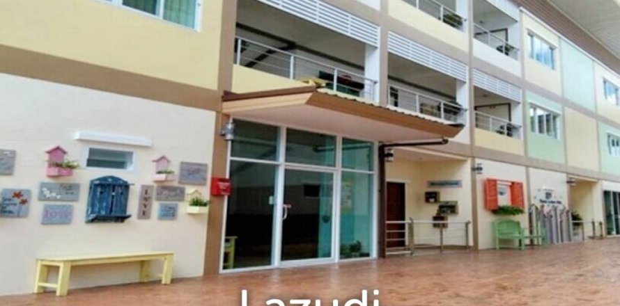 9 bedrooms Commercial property in Chiang Mai, Thailand No. 98046