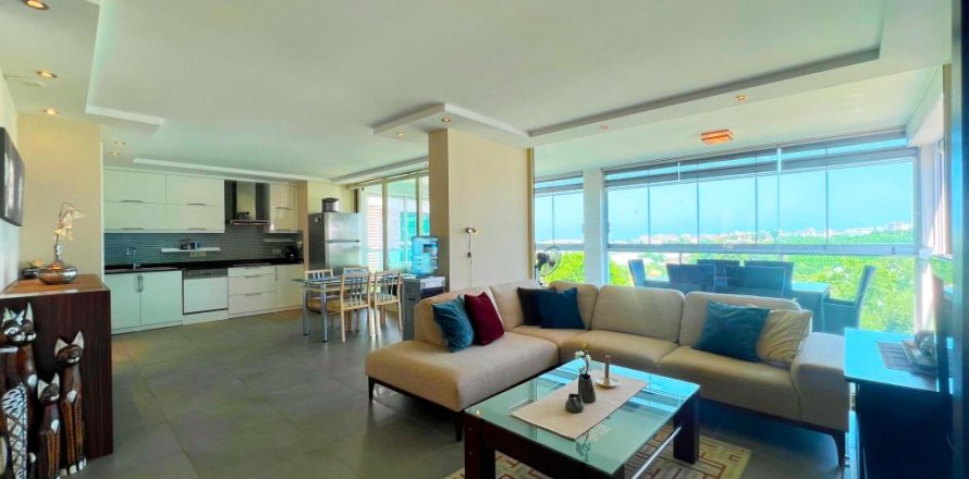 5 rooms Apartment in Kargicak, Turkey No. 92592