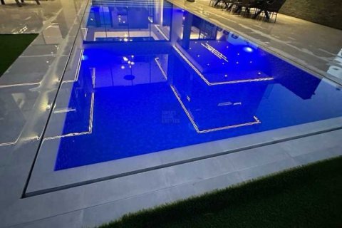 5 bedrooms House in Pernera, Cyprus No. 31484 11