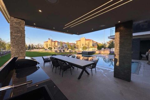 5 bedrooms House in Pernera, Cyprus No. 31484 15