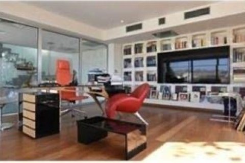 Вилла с 5 спальнями в Лимассол, Кипр №37905 4