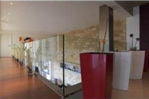 Вилла с 5 спальнями в Лимассол, Кипр №37905 7