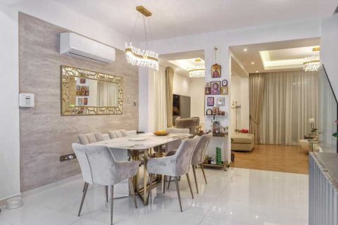 4 bedrooms House in Parekklisia, Cyprus No. 31223 1