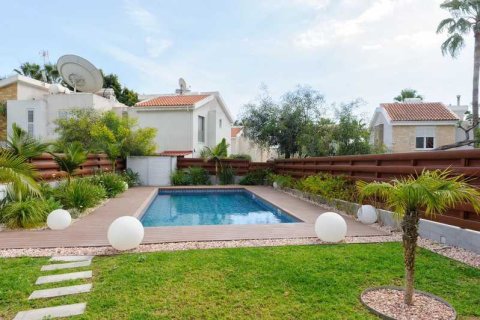 4 bedrooms House in Parekklisia, Cyprus No. 31223 12