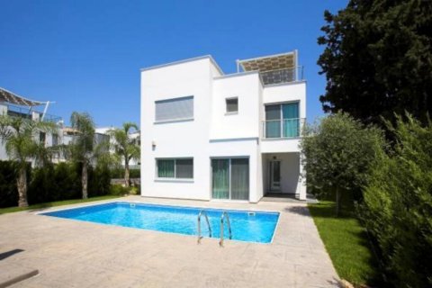 3 bedrooms Villa in Limassol, Cyprus No. 106985 5