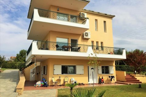 6 bedrooms House in Thermi, Greece No. 57870 3