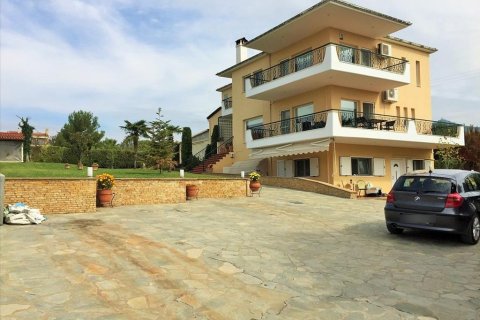 6 bedrooms House in Thermi, Greece No. 57870 1