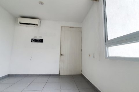2 dormitorios Apartment en Panamá, Panama No. 128754 11
