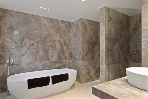 5 dormitorios Apartment en Cannes, France No. 68798 10