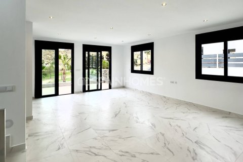 3 dormitorios Villa en My Loc, Vietnam No. 25931 20