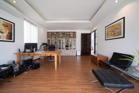 5 bedrooms House in Chiang Mai, Thailand No. 2549 20