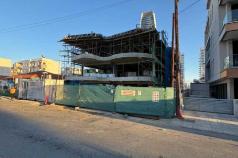 3 bedrooms Apartment in Limassol, Cyprus No. 72603 17