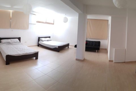 6 bedrooms Villa in Paphos, Cyprus No. 106102 5