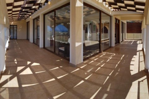 6 chambres Villa à Paphos, Cyprus No. 106102 1