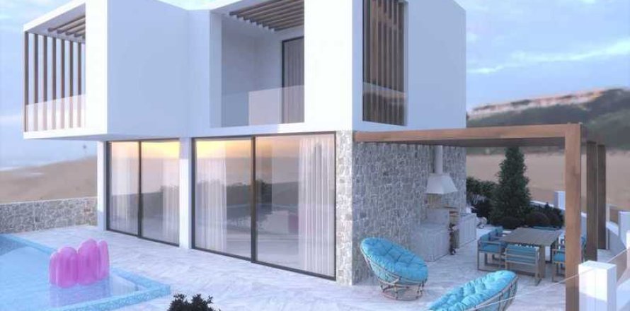 4 bedrooms House in Pegeia, Cyprus No. 29236