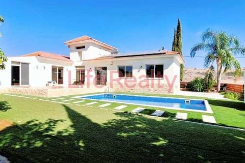 3 chambres House à Monagroulli, Cyprus No. 100579 2