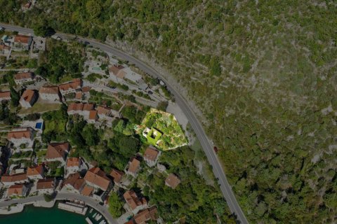 1070m² Land in Kotor, Montenegro No. 67021 1