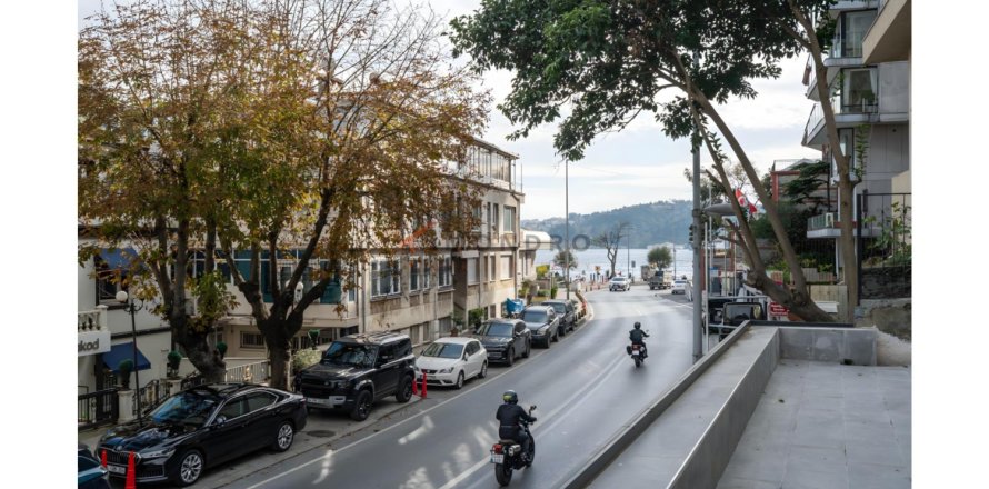 1 bedroom Apartment in Sariyer, Turkey No. 121094