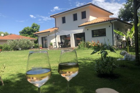 Вилла с 5 спальнями в Бискаррос, Франция №69476 1