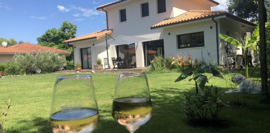 Вилла с 5 спальнями в Бискаррос, Франция №69476