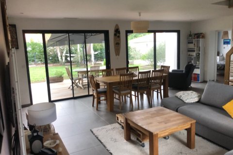 Вилла с 5 спальнями в Бискаррос, Франция №69476 11