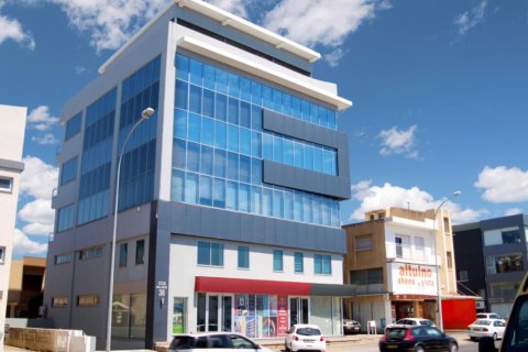 1530m² Commercial property in Limassol, Cyprus No. 106398 6