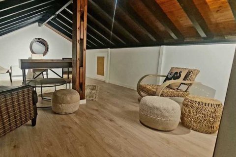 3 bedrooms Villa in Nicosia, Cyprus No. 78006 16