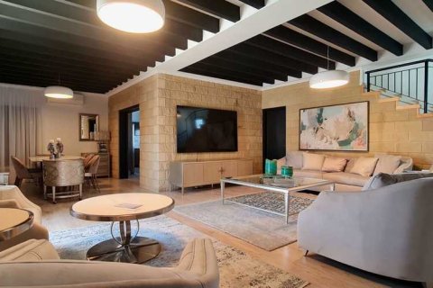 3 bedrooms Villa in Nicosia, Cyprus No. 78006 7