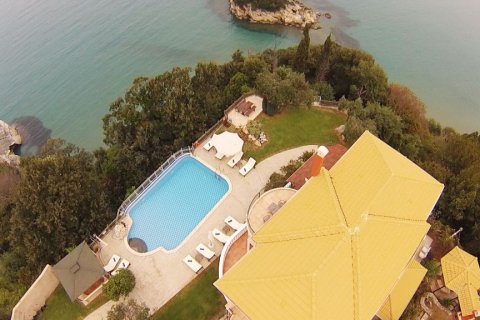 5 bedrooms Villa in Corfu, Greece No. 59115 30