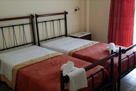 4 bedrooms Villa in Corfu, Greece No. 60333 6