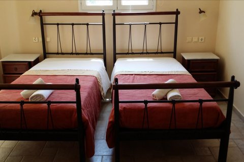 4 bedrooms Villa in Corfu, Greece No. 60333 8