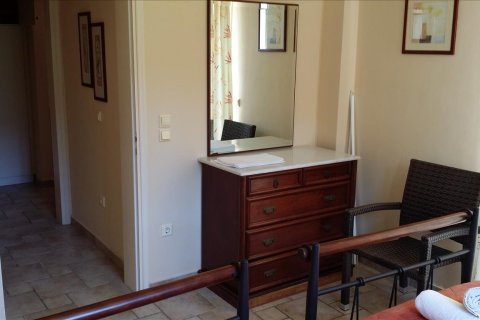 4 bedrooms Villa in Corfu, Greece No. 60333 9