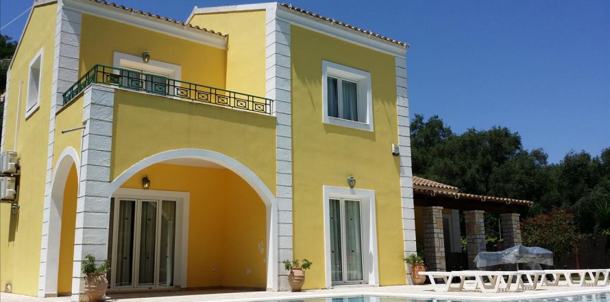 4 bedrooms Villa in Corfu, Greece No. 60333
