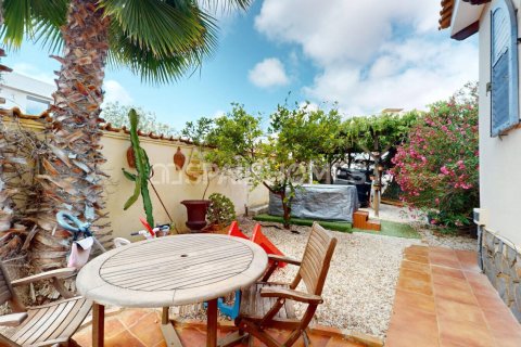 5 bedrooms Villa in Tan Binh, Vietnam No. 89788 18