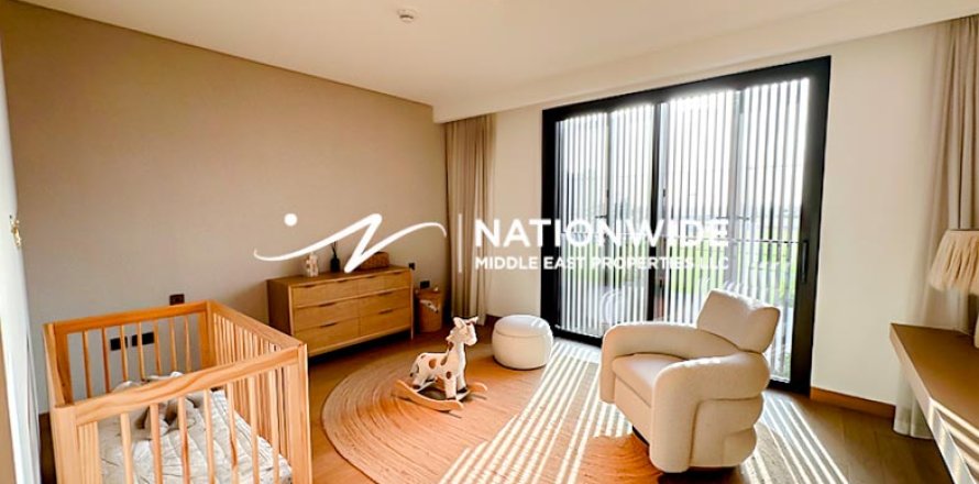 5 bedrooms Villa in Binh Duong, Vietnam No. 86433