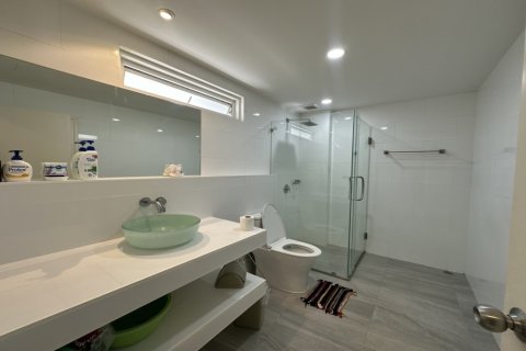 2 bedrooms Apartment in Karon, Thailand No. 97157 15